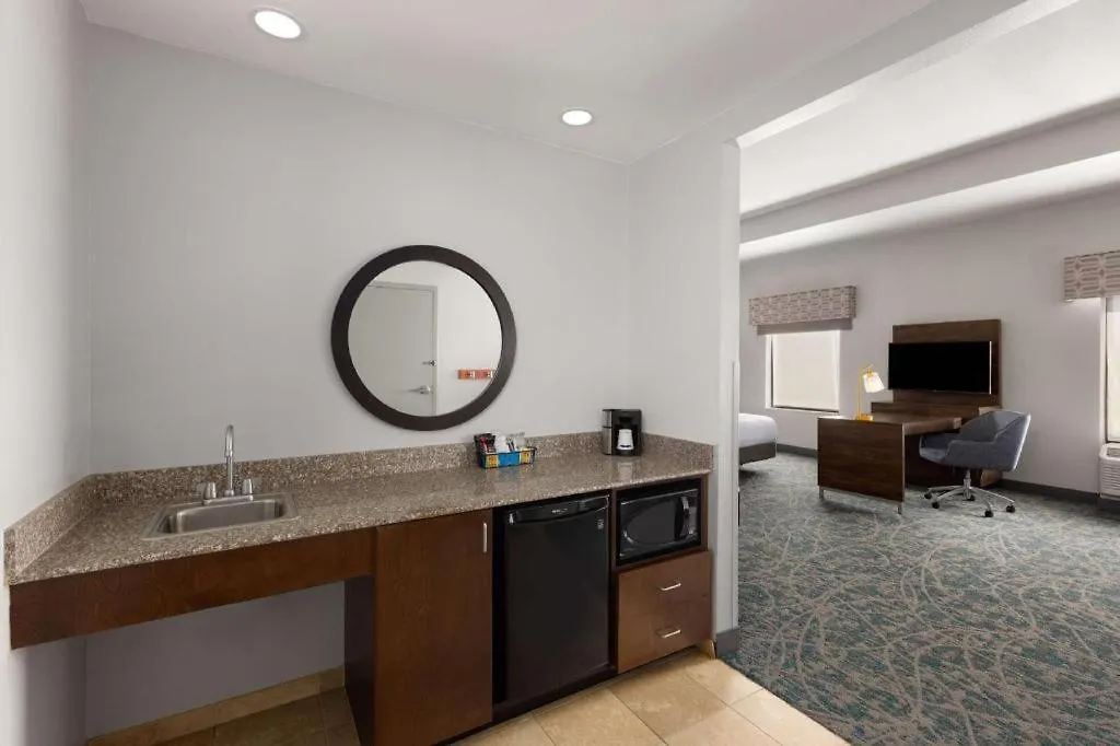 Hampton Inn & Suites Savannah-Airport 2*, Savannah