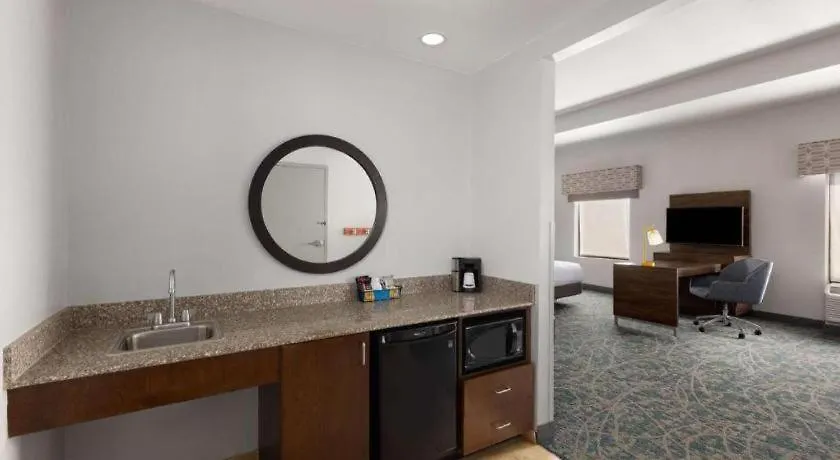 Hampton Inn & Suites Savannah-Airport Hotel