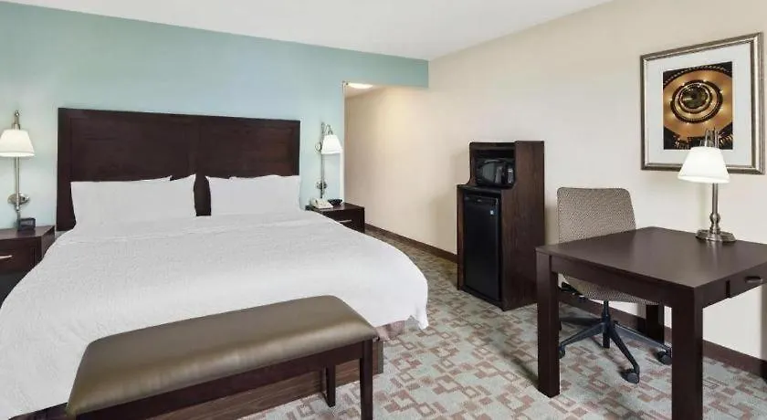 Hampton Inn & Suites Savannah-Airport Hotel