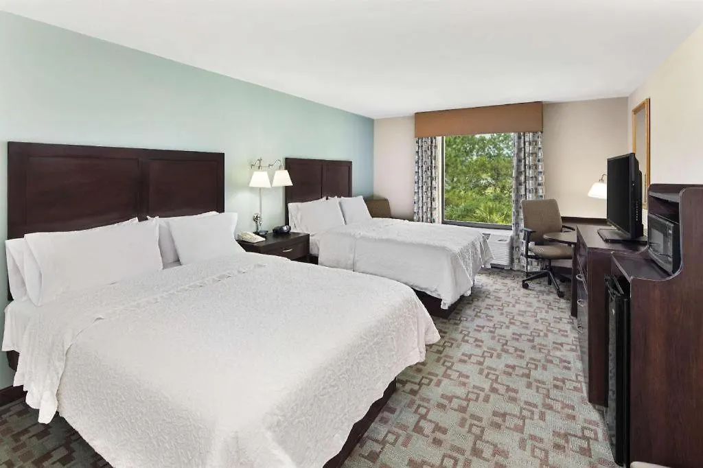 Hampton Inn & Suites Savannah-Airport 2*, Savannah