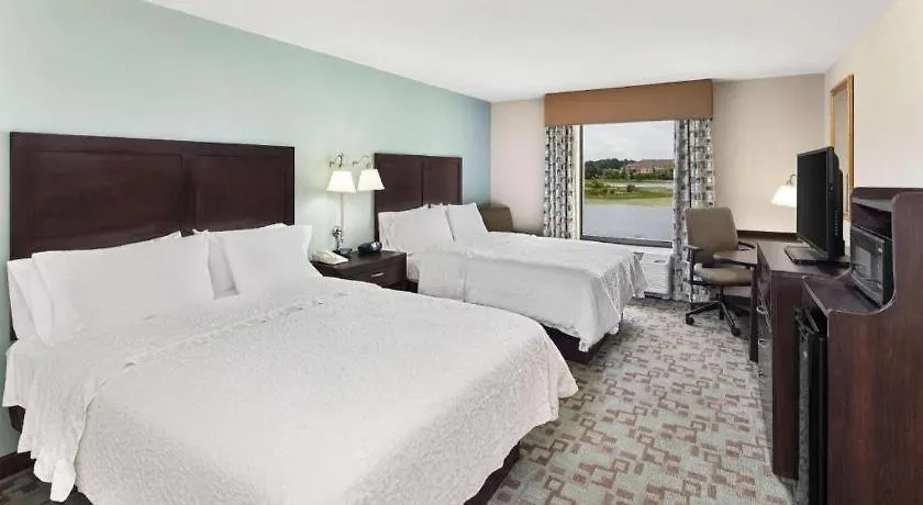 Hampton Inn & Suites Savannah-Airport